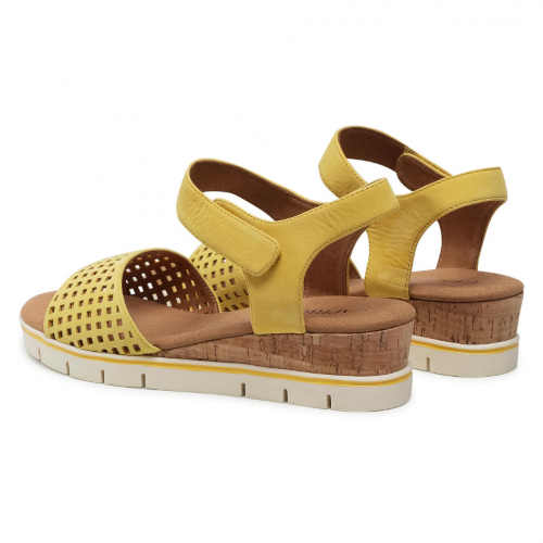 Žlté letné sandále s remienkom