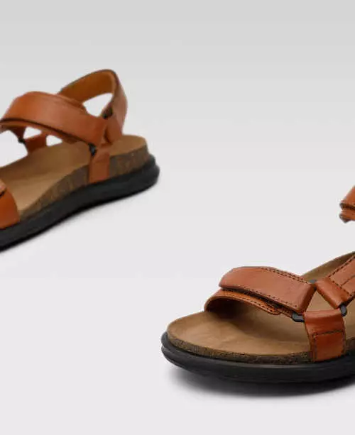 Kožené sandále na suchý zips